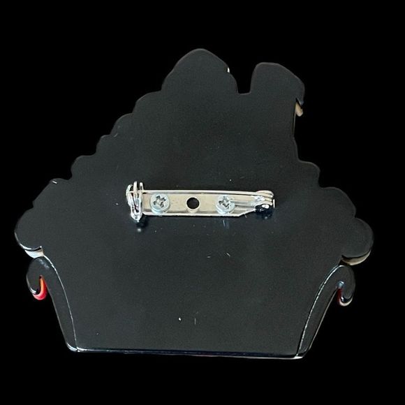 Adorable Layered Acrylic Gingerbread House Pin Christmas Holidays Candy Cane - Picture 4 of 6